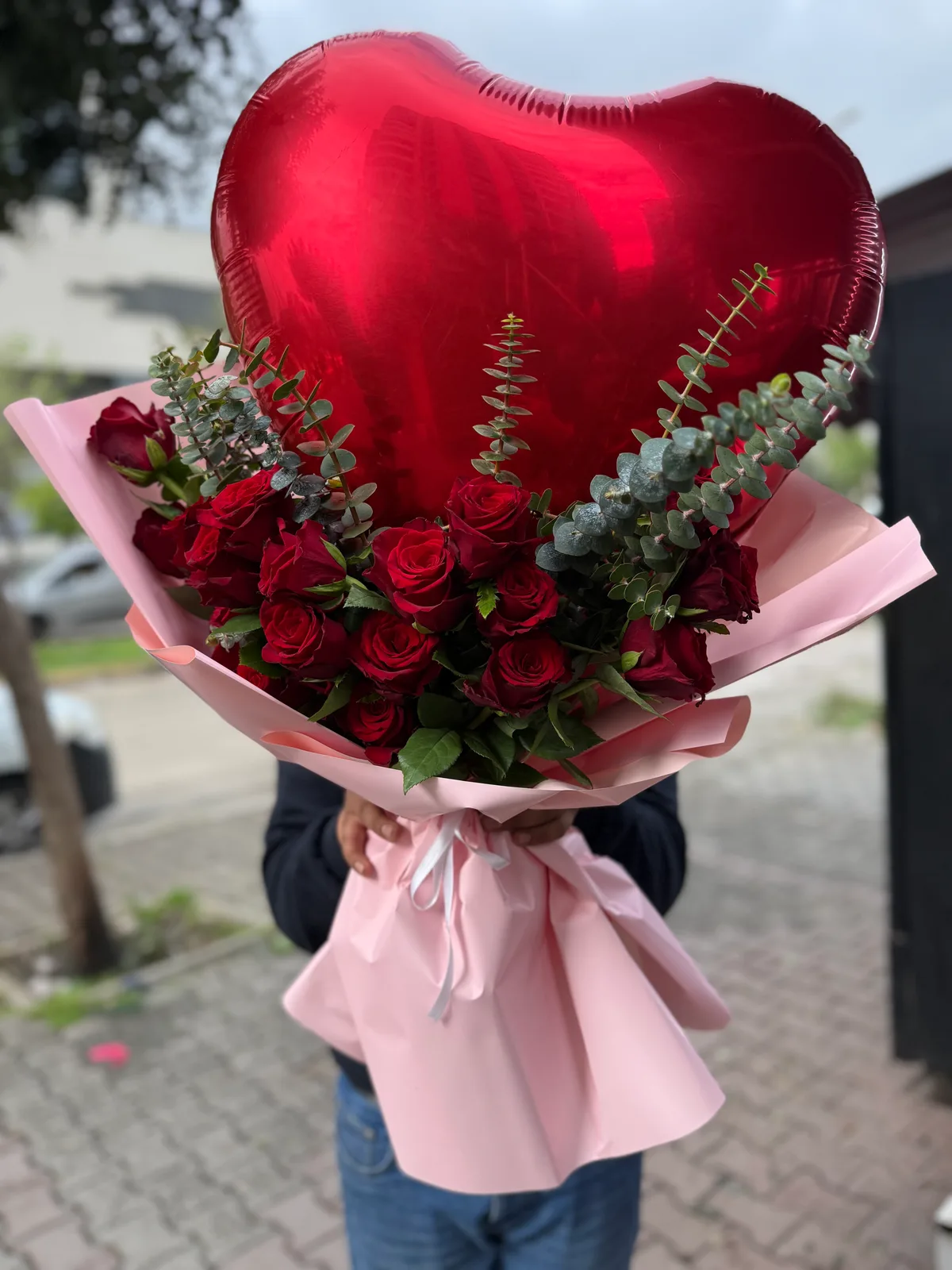 Lüx Gül Buketi Kalpli Balon ile  2