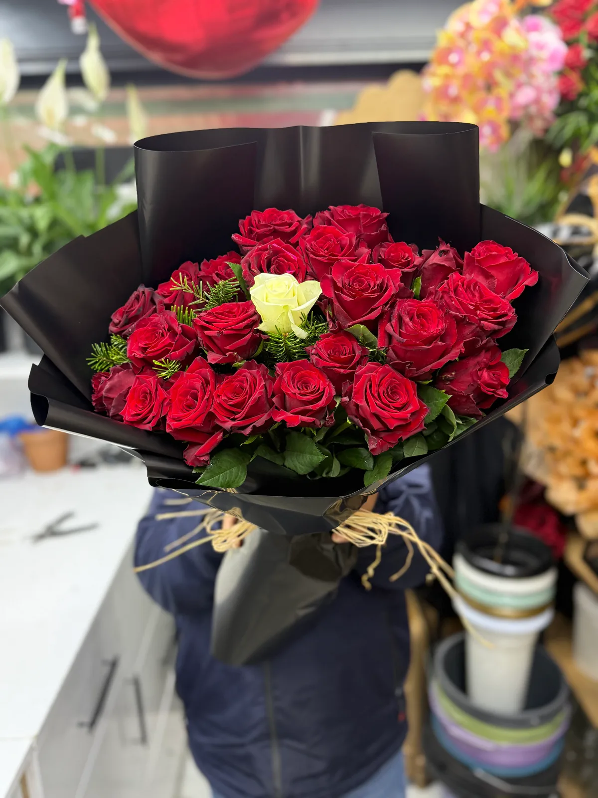 25 Li Gül buketi 