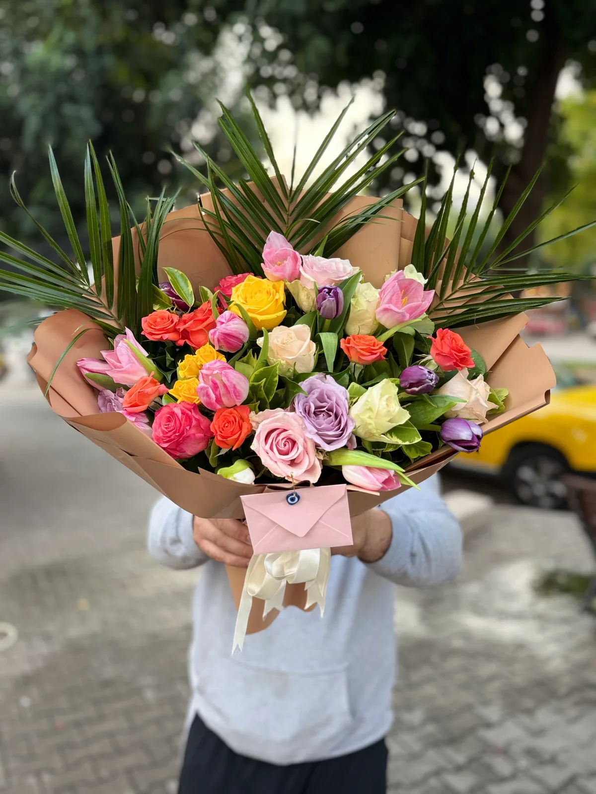 30 Lale ve gül karışım 